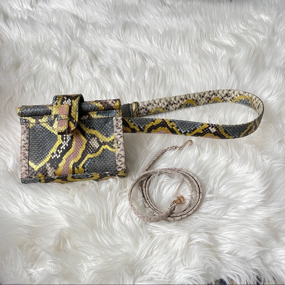 ximena kavalekas Handbags - XIMENA KAVALEKAS
Carmen Fanny Pack/belt bag